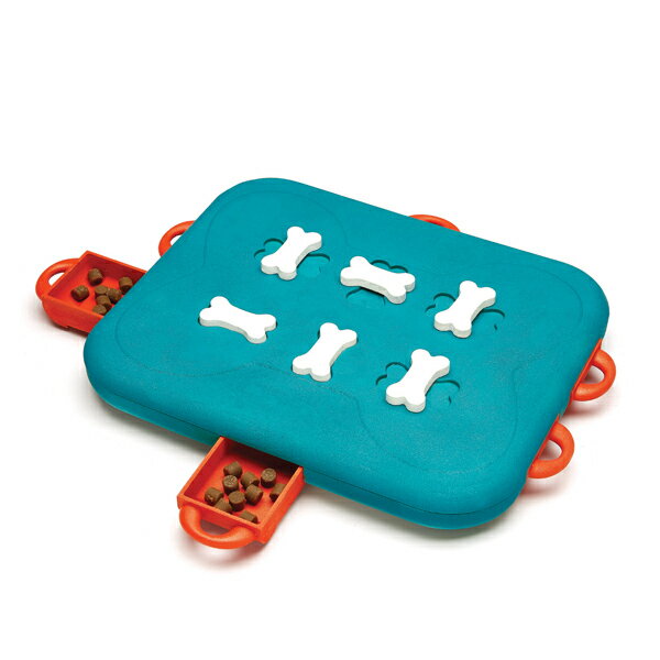 Nina Ottosson トリーツ・ゲーム カジノ ペット用知育トイ レベル3