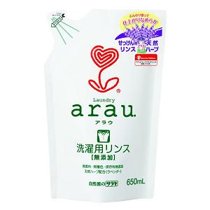 【送料無料・ケース販売】　賢く・お得に・まとめ買いがオススメです 大容量 つめかえ 入数 サイズ・カラー違い 一緒にご購入・ご検討いかがですか 【商品詳細】 ●クエン酸のチカラで黄ばみ・ニオイを防止 ●せっけんでのお洗濯では衣類の表面に目に見えない、若干のせっけんカスが付着します。これが時間の経過とともに黄ばみやニオイの原因に。快適にせっけんを使うために洗濯用リンス仕上げをプラスすることをおすすめします。同時に洗濯槽のせっけんカス汚れも防止！ ●天然ハーブのチカラで防臭仕上げ！ラベンダー＆スペアミントの天然精油配合(防臭せいけつ成分)。天然ハーブで癒して香る！ ●ドラム式にも対応！ ●無香料・無着色・保存料無添加 ●赤ちゃんの衣類やタオルを、なめらかでやさしい仕上がりに！ ●黄ばみ、変色、ニオイの原因となるすすぎ残しを防ぎます！衣替え時にも安心！ ●洗濯槽のせっけんカス付着を抑えます！ ●合成柔軟成分、香料、着色料、保存料などの添加物は一切不使用！ ●アラウ洗濯用せっけん、アラウ洗濯用せっけんゼラニウムでお洗濯の際にご使用になることをおすすめします。 ●本品はせっけん洗濯専用リンス剤です。 ※パッケージデザイン等は予告なく変更されることがあります【関連アイテム】arau アラウ