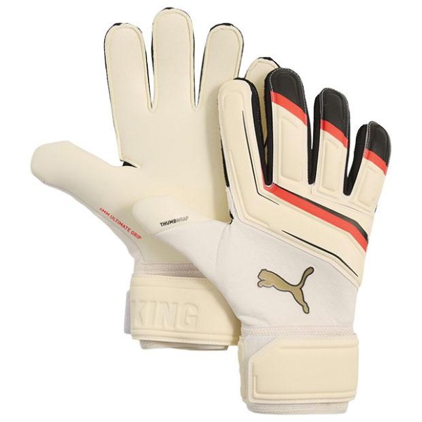 ◇商品説明 サッカー　GKグラブ ◇商品情報 ●伝説的なセーブを生み出すために開発された、高性能ゴールキーパーグローブが登場。 手のひらには4mmの「アルティメットグリップ」ラテックスフォームを採用し、雨の日でも晴れの日でも優れたグリップ力を発揮。ボールをしっかりと捉え、安定したキャッチングをサポートします。ネガティブカット構造による手に吸い付くようなフィット感が繊細なボールコントロールを可能にし、プレー中の安心感を向上。さらに、柔軟なエンボス加工を施したバックハンドがパンチング時のパワーを高め、ゴール前での力強いプレーを後押しします。4方向ストレッチ素材による優れた可動性と、手首をしっかり固定するラテックスストラップを備え、最後の砦としてゴールを守り抜くための機能を詰め込んだ一双です。 ■商品特徴 ・4mmの「アルティメットグリップ」ラテックスフォームは、優れた密着性を発揮し、濡れた状態でも乾いた状態でも最適なボールコントロールを実現します ネガティブカットにより、ぴったりとフィットし、ボールとの密着感を高め、ボールコントロール性を向上させます 柔軟なエンボス加工が施されたラテックス製バックハンドにより、パンチ力が向上 4方向ストレッチ素材を採用したボディが、あらゆる動きを自由にサポートします サムラップはボールへの接触を改善し、グリップ力とコントロール性を高めます 手首部分に伸縮性のある素材を採用し、全長にわたるラテックスストラップにより、手首をしっかりサポートし、しっかりと固定できる調節可能な留め具を備えています ■カラー：Sugared Almond-PUMA Black-Ultra Red(シュガードアーモンド/ブラック/ウルトラレッド) ■サイズ：サイズ詳細は画像をご覧ください。 ■素材 ・手のひら: 100% ラテックス ・リストストラップ: 100% ラテックス ・手首: 77% ポリエステル, 23% ポリウレタン ・本体: 100% ポリエステル ・バックハンド: 100% ラテックス ◇商品備考 ■在庫状況に関しまして■ 最新情報を掲載するように心がけておりますが、必ずしも在庫が確保されている商品ではございません。 商品ページにて「在庫あり」表示がされておりましても在庫更新のタイムラグにより、ご注文頂いた場合でも 実際には実店舗・メーカーにて完売している場合がございます。予めご了承ください。 在庫の有無を確認後、再度ご案内をさせて頂きますのでメールのご確認をお願い致します。 ■実店舗併用販売商品に関しまして■ 実店舗とネット販売の商品価格は異なります。予めご了承下さい。 ■発送日情報に関しまして■ 【即日発送商品（1〜2日以内に発送予定分）について】 営業日お昼12時迄のご注文を当日、発送致します。 ※銀行振込み・コンビニ決済等の前払いは即日発送の対象外になります。 【メーカーお取り寄せ商品について」 2〜4営業日後、入荷次第発送致します。 【予約商品について】 入荷次第、発送させて頂きます。 ※発売日・入荷予定日より前後する場合がございます。