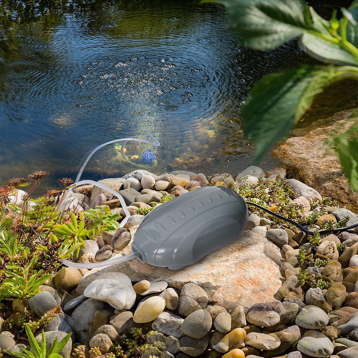 GWSOLAR「ハイブリッド」ソーラーエアーポンプ スマート制御で「昼夜連続運転」快晴日フル充電の場合夜間12時間連続運転可能!! 6W太陽光パネル 9Wh蓄電池内蔵 小池酸素補給用・最大吐出量：2L/min (自動調節）最大圧力：_60kPa、L金具クラ