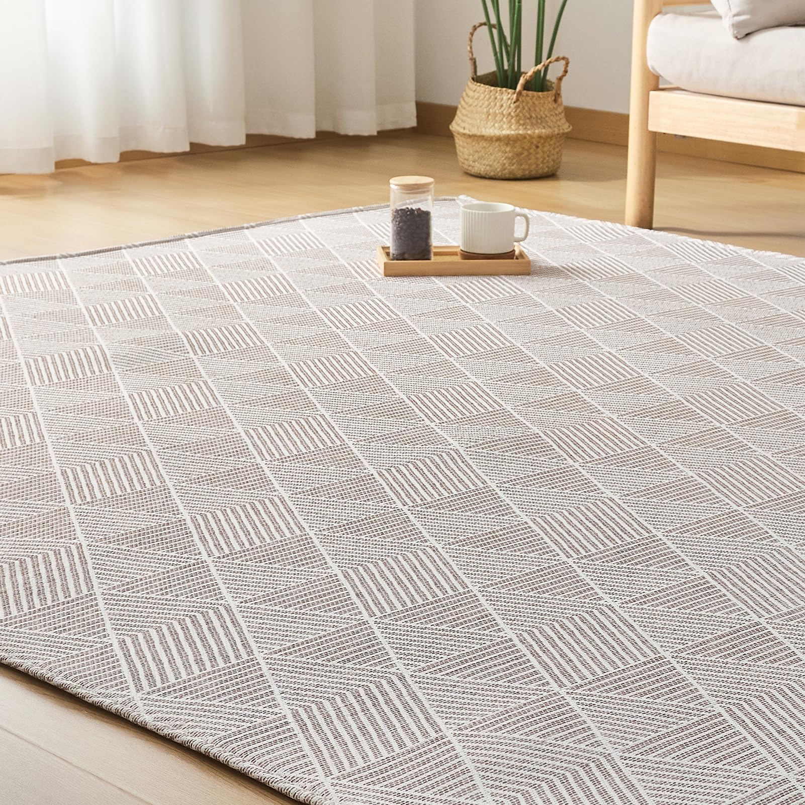 樂天商城 - OIGAE ラグ カーペット 春 夏 190x190cm 2畳 ラグマット ヘリンボン柄 北欧 じゅうたん 無地調 幾何学模様 床保護 防音 リビング 滑り止め オールシーズン適用 安心素材 トライアングルブラウン