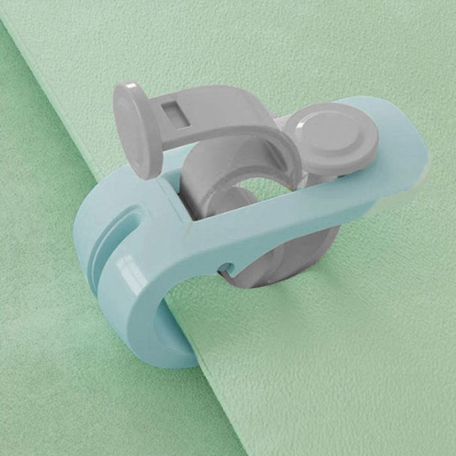 針なし クリップ クリップ 布団固定器 クリップ 6個セット 布団止めクリップ ズレ防止 ロック式 針が使わない おふとん 滑り止め 家庭用 キルトクリップ 布団留め 送料無料 寝具用 布団固定クリップ 跡がつかない マットレス 布団 [3]