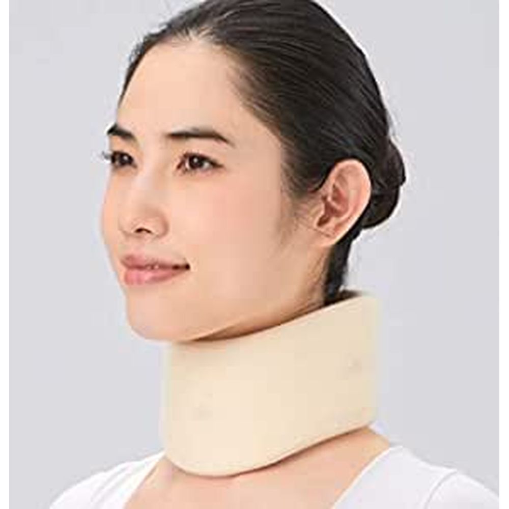 ソフト頚椎カラー 000-3700（ホワイト） 医療 看護 クリニック 病院 ボンボン 支持力 頚椎サポート 首サポーター 電磁波防止 肌触り良い 快適素材 耐久性 通気性 抗菌 滑り止め