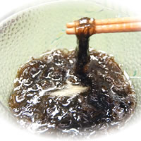 洗い岩もずく（冷凍）100g×5袋（山陰浜坂産）塩抜き不要　天然岩もずくを水洗い処理してたものです。解凍後、味付けてお召し上がりいただけます。