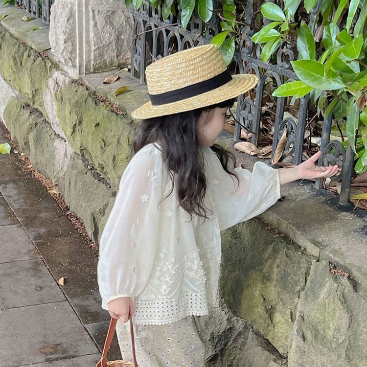 Pocket Fashionのベビー カーディガン 女の子 春夏 薄手 長袖 サマーカーディガン キッズ 冷房対策 UVケア 保育園 キャンプ用 虫対策 子供服 UVパーカー レース花刺繍 おしゃれ ラッシュパーカー 羽織りやすい ガールズ ポレロ 赤ちゃんトップス 軽量 レジャー｜アングル3