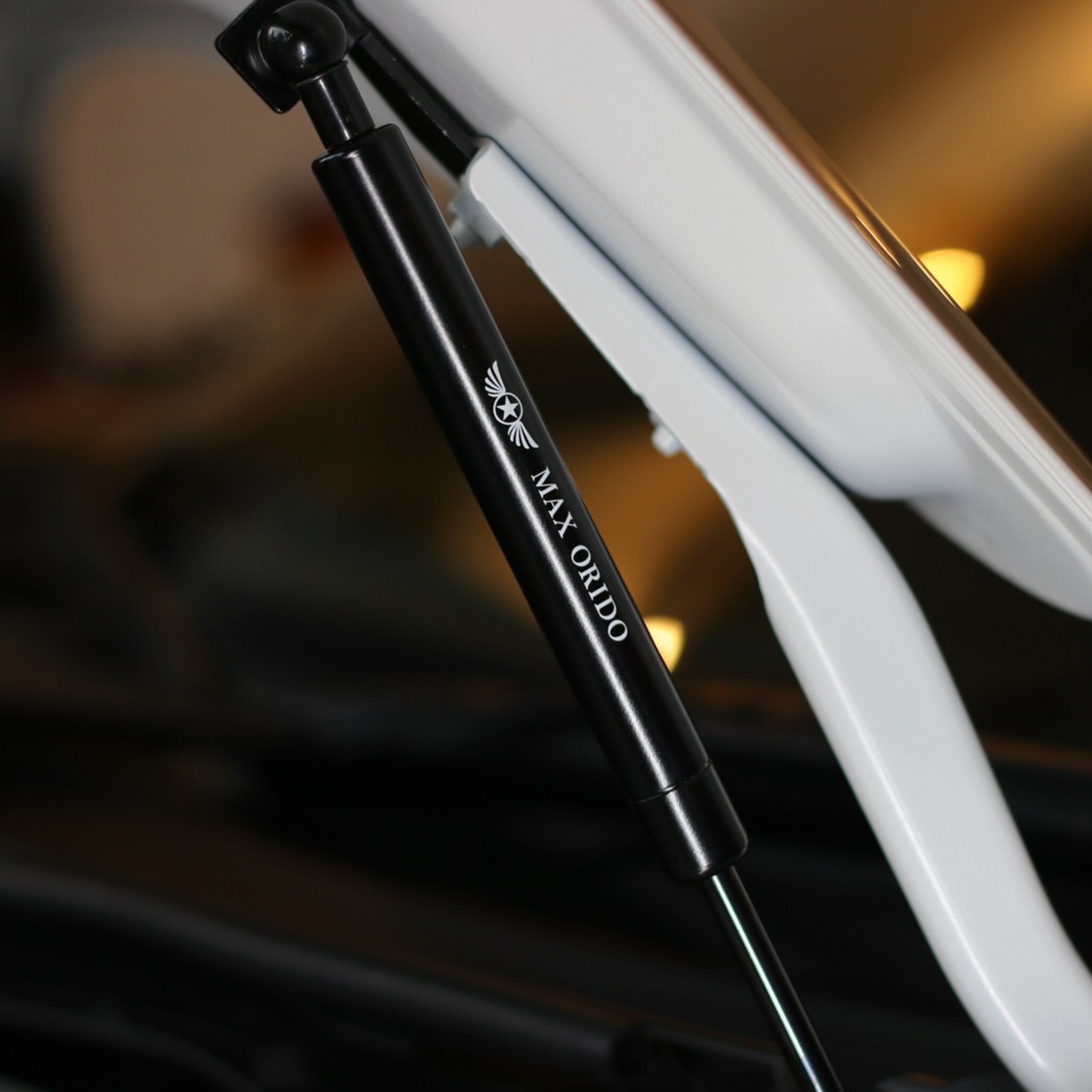 MAX ORIDO ロゴ入り　ボンネットダンパー（86/BRZ, ZN6/ZC6)