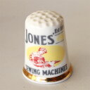 ジョーンズ ミシン Jone's Sewing Machines ミシンで縫う女性 イギリス アドバタイジング ADVERTISING 広告 ポスター シンブル...