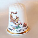 くまのプーさん　トラのティガーと雪だるま Winnie the Pooh ウィニー ザ プー　ディズニー Disney クリスマス　シンブル 指貫き イギリス ソーイングアイテム