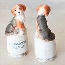 ビーグル Beagle 犬のフィギュアの乗ったモデルトップ シンブル 指貫 エネスコ ENESCO ウサギ狩りの猟犬 ドッグ 【中古】