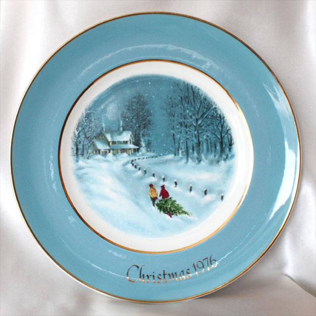 1976年 モミの木運び ブリンギング ホーム ザ ツリー Bringing Home the Tree クリスマス イヤーズ プレート エノク ウェッジウッド Enoch Wedgwood イギリス 絵皿 ウォールプレート 飾り皿 プレゼント ギフト   02P07Nov15 P14Nov15