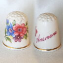 アネモネの花 クィーンズ チャイナ Queens フラワー Anemone シンブル 指貫き ソーイング コレクション アイテム プレゼント ヴィンテージ 【中...