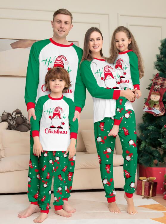 樂天商城 - クリスマスパジャマルームウェア サンタクロス柄クリスマス衣装 親子ペアパジャマ サンタクロースパジャマ カップル メンズ/レディースルームウェア ベビー 子供 ママ パパ 家族お揃い 長袖パジャマ上下セット 写真撮影 Christmas 春秋tシャツ 家族部屋着長袖パジャマ