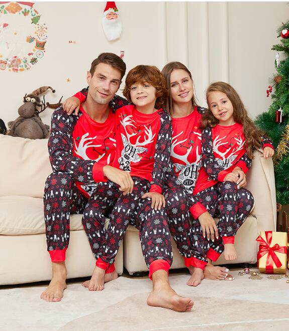 Rakuten - 親子ペアパジャ クリスマストナカイ柄パジャマ サンタクロス パジャマルームウェア リスマス衣装 パジャマ カップル メンズ/レディースルームウェア ベビー 子供 ママ パパ 家族お揃い 長袖パジャマ上下セット 写真撮影 Christmas 春秋tシャツ 家族部屋着長袖パジャマ