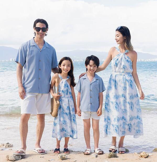 樂天商城 - ロング丈ワンピース 親子ペア 家族お揃い衣装 半袖 ブルー 親子ペアルック ロング丈ワンピース 可愛いドレス親子ペア 夏 パパと息子旅行撮影 結婚式 メンズショートパンツ ワンピース 女の子 男の子カジュアルシャツ開襟シャツ海リゾート旅行お出かけ美品　90-160　S-3XL