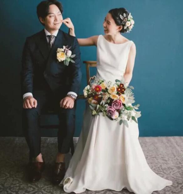 森ガールドレス ウェディングドレス 花嫁 結婚式 白 キャミソールドレス オフショルダー オフショル ブライダルドレス 前撮り 後撮り 撮影 ロング丈 二次会 かわいい フォトウェディング 成人式 パーティー 発表会 誕生日 演奏会 大きいサイズ ホワイト XS-3XL