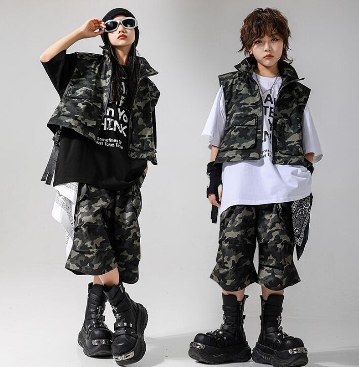 樂天商城 - 子供ジャズダンス衣装 キッズ ヒップホップ ダンス衣装 迷彩柄 カモフラージュ カーゴベスト カーゴ半ズボン 子供 ダボ感 ヒップホップ ダンス衣装 男女兼用 ゆったり カーゴベスト 半袖Tシャツ 子供服 夏服 学園祭 文化祭 ステージ衣装110-180cm
