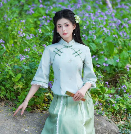 花刺繍中華トップス ブラウス 改良ドレス シャツ 中華風セットアップ 日常服 チャイナ 大きい裾スカート チャイナドレストップスゆったり ハロウイン トップス+スカート 中華風 ダンス 発表会 二胡演奏ステージ衣装 太極拳服 チャイナ民国風唐装漢服S M L XL 2XL 3XL 4XL 花刺繍中華トップス ブラウス 改良ドレス シャツ 中華風セットアップ 日常服 チャイナ 大きい裾スカート チャイナドレストップスゆったり ハロウイン トップス+スカート 中華風 ダンス 発表会 二胡演奏ステージ衣装 太極拳服 チャイナ民国風唐装漢服S M L XL 2XL 3XL 4XL