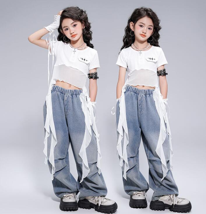 子供ダンス衣装 フリル付きTシャツ 半袖シャツ 女の子ダンス衣装 子供ジャズダンスウェアセット デニムパンツ 紐付き手袋追加キッズダンス衣装 韓国風ヒップホップジャズダンスウェア ステージダンスウェア 舞台演出服hiphopjazz イベント コスチューム 110-180cm