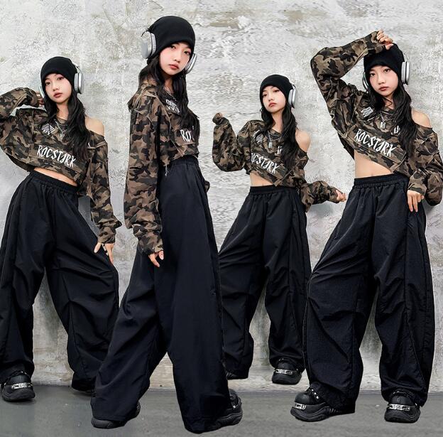 樂天商城 - 子供ダンス衣装 女の子ダンス衣装　迷彩柄トップス ジャズダンス衣装 スタジャン ヒップホップ 女の子ジャズ ダンス 衣装 舞台 ステージ衣装 余興 ダンス衣装 hiphopダンス衣装 小学生 中学生 結婚式 韓国 演出服 舞台服 発表会 団体服 普段着 ジャズダンス HIPHOP K-POP
