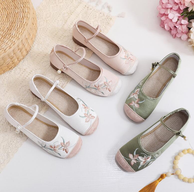 樂天商城 - 夏パンプス　3色 民族風 チャイナシューズ ストラップ レディース 婦人靴 パンプス 中華シューズ 春夏秋向け 布靴 カジュアル 春パンプス エスニック 民族風 チャイナ靴 中華靴 疲れない ローヒール ぺたんこ コンフォートシューズ