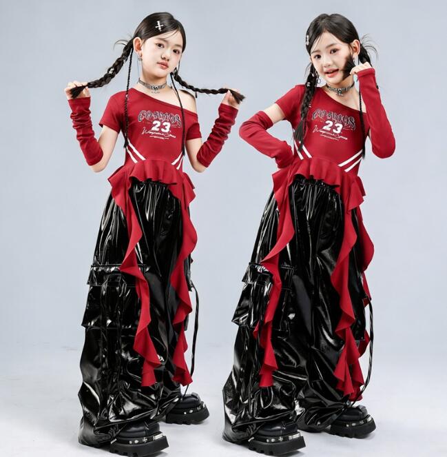 樂天商城 - レザーパンツ ジャズダンス衣装 子供ダンス衣装 フリル付き ショート丈トップス 半袖シャツ 子供 女の子 キッズ可愛い hiphop　ヒップホップ 応援服 団体服 運動会 学園祭 入学式 卒業式 イベント ジュニア コスチューム 発表会 舞台演出服 ステージ衣装 普段着 子供の日
