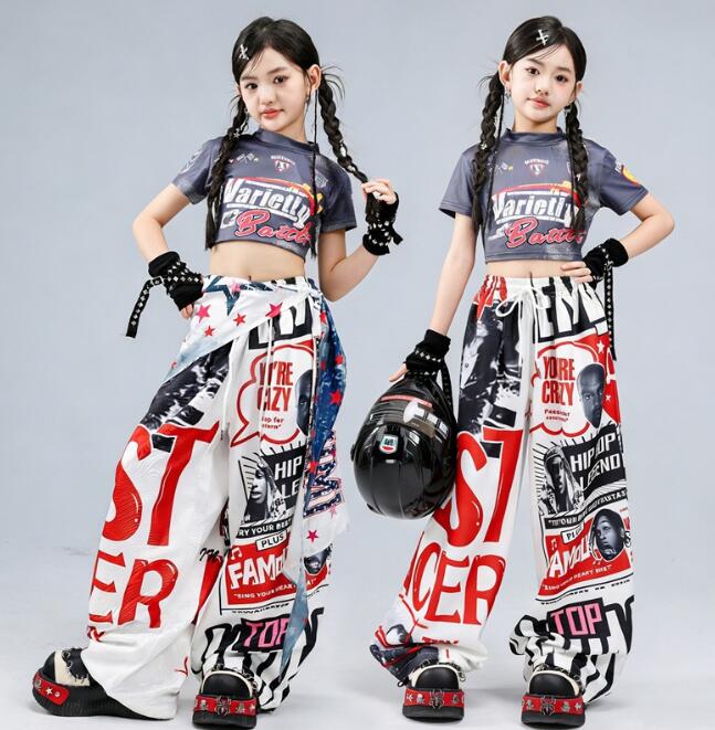 樂天商城 - 女の子ジャズダンス 子供ダンス衣装 臍出しトップス総柄 ショート丈トップス 半袖シャツ 子供 女の子 キッズ可愛い hiphopヒップホップ 応援服 団体服 運動会 学園祭 入学式 卒業式 イベント ジュニア コスチューム 発表会 舞台演出服 ステージ衣装 普段着 子供の日