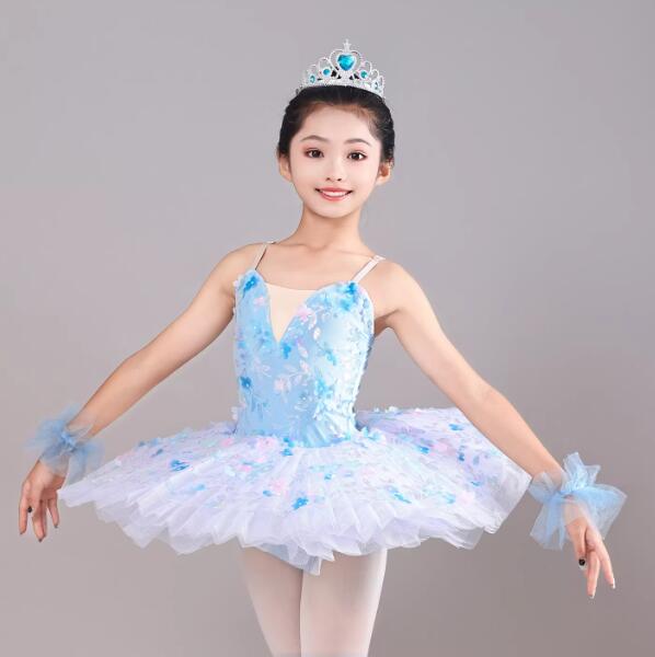 樂天商城 - 子供バレエダンス衣装 花びら ワンピース 子供バレエダンス衣装 レオタードドレス 大人/子供ダンス衣装 チュチュスカート 演出服 ステージ衣装 柔らかいチュールワンピ 可愛いバレエプリンセスワンピース ボリューム チュチュ バレエ 新体操 演出服 練習着