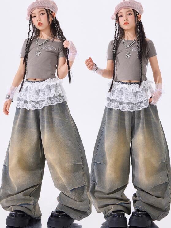 樂天商城 - キッズジャズダンス衣装 半袖シャツ　デニムパンツヒップホップ 女の子ダンス衣装 シャツ　 夏キッズダンスセット普段着 可愛いダンス衣装 ダンス衣装 可愛いチアダンス衣装卒業式入学式イベント　舞台演出服　運動会110-180cm