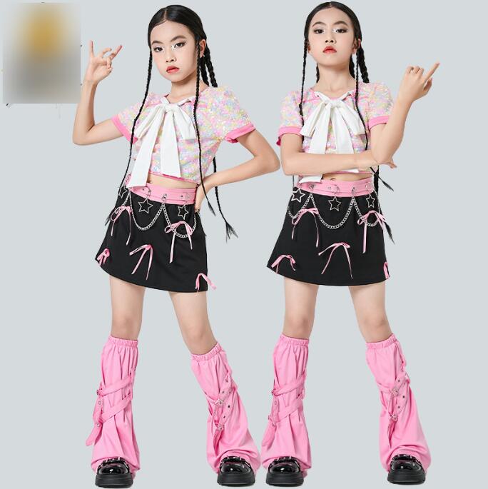 商品名 子供ジャズダンス衣装 色 画像参考 サイズcm 普通の体型は下記の身長範囲で選んで大丈夫です、大柄の体型はワンサイズアップでお願い致します 120　身長110-120 130　身長120-130 140　身長130-140 150　身長140-150 160　身長150-160 170　身長160-170 女子モデル：身長144cm 体重28KG 着用150サイズ 内容 2点セット：トップス+スカート 素材 素材：ポリエステル 連絡について ＊土日祝日に電話対応不可、メールでの返信は48時間以内させていただきます。弊社と連絡取れないことはございません、最後まできちんと対応いたします、どうぞご安心ください。 ＊誠に勝手ながら、ご理解頂きますようお願い申し上げます。 注意事項 ＊ページの閲覧環境によって、掲載写真と実際の商品の色合いが異なる場合があります。 ＊モデルに小物を使う場合がございますが、商品に含まれませんのでご了承下さい。 ＊生産過剰や在庫管理条件より細かなキズやヨゴレなどがございます。完璧品をお求めの方と細かい部分を気になさる方は、ご購入をご遠慮ください。 ＊在庫は複数店舗共有しております、在庫更新は遅れるより在庫切れの場合がございます、その場合、できるだけ早めに報告させていただきますが、どうか容赦ください。 ＊商品の仕様は、製造元の都合により予告なく変更する場合があります。 ＊お届けした商品に不備がございましたら、お届け後5日以内にご連絡ください。確認後速やかに対応させていただきます。なお期日を過ぎた場合はお受け致しかねますので予めご了承ください。 ＊他に不明点がございましたら、ご連絡くださませ。商品名 子供ジャズダンス衣装 画像参考 色 写真色 内容 2点セット：トップス+スカート サイズ 普通の体型は下記の身長範囲で選んで大丈夫です、大柄の体型はワンサイズアップでお願い致します 120　身長110-120 130　身長120-130 140　身長130-140 150　身長140-150 160　身長150-160 170　身長160-170 女子モデル：身長144cm 体重28KG 着用150サイズ 素材 素材：ポリエステル 連絡について ＊土日祝日に電話対応不可、メールでの返信は48時間以内させていただきます。弊社と連絡取れないことはございません、最後まできちんと対応いたします、どうぞご安心ください。 ＊誠に勝手ながら、ご理解頂きますようお願い申し上げます。 注意事項 ＊ページの閲覧環境によって、掲載写真と実際の商品の色合いが異なる場合があります。 ＊モデルに小物を使う場合がございますが、商品に含まれませんのでご了承下さい。 ＊生産過剰や在庫管理条件より細かなキズやヨゴレなどがございます。完璧品をお求めの方と細かい部分を気になさる方は、ご購入をご遠慮ください。 ＊在庫は複数店舗共有しております、在庫更新は遅れるより在庫切れの場合がございます、その場合、できるだけ早めに報告させていただきますが、どうか容赦ください。 ＊商品の仕様は、製造元の都合により予告なく変更する場合があります。 ＊お届けした商品に不備がございましたら、お届け後5日以内にご連絡ください。確認後速やかに対応させていただきます。なお期日を過ぎた場合はお受け致しかねますので予めご了承ください。 ＊他に不明点がございましたら、ご連絡くださませ。