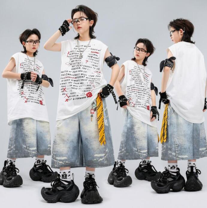 Rakuten - キッズ ヒップホップ ダンス衣装 男女兼用 かっこいい 子供服 ゆったり 夏シャツ 七分丈 デニムパンツ ワイドパンツ 子供 ダボ感 ダンス衣装 キッズ jazz hiphop llocking popping 舞台演出服