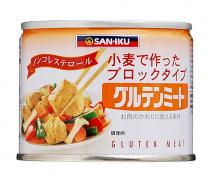 【6個セット】三育　グルテンミート170g 小麦たんぱくを使った、ぶつ切り肉状の植物性たん白食品です。フライ・炒め物などいろいろな料理にご利用ください。 原材料：小麦たん白（国内製造）、しょうゆ（大豆を含む）、塩、昆布エキス、大豆油、砂糖、植物たん白酵素分解物、酵母エキス 【商品情報】 ☆グルテンミートは、小麦たんぱくを主に、本醸造醤油・酵母エキス等で味付けし、ブロック状（かたまり状）に加工した植物性たんぱく食品です。 ☆菜食の方（純菜食（ビーガン）対応可）、肉食を控えたい方のための植物性たんぱく食品で、料理の素材として作られています。 ☆コレステロールゼロの商品です。 ☆うす味をつけてありますが、調理の際はしょうが汁や醤油等で下味をつけることにより、一層おいしく お召し上がりいただけます。 ※固形量130g 【食べ方】 ☆グルテンミートを適当な大きさに切ってほぼ肉料理と同じようにしてお使いください。 ☆和・洋・中のいずれにも調理にも合います。（グルテンカツ、グルテンミートの中華風炒め） ☆冷凍しても結構です。 ※開缶後は他の容器に移し替えて冷蔵庫に入れ、お早めにお使いください。 ※開缶時や中身を取り出す時、手を切らないよう取扱に注意してください。 ★沖縄は送料400円ご負担頂ければ発送可能です。こちらで送料修正致します★ ★★地域によってはヤマト運輸のコンパクトで発送します★★【6個セット】三育　グルテンミート170g