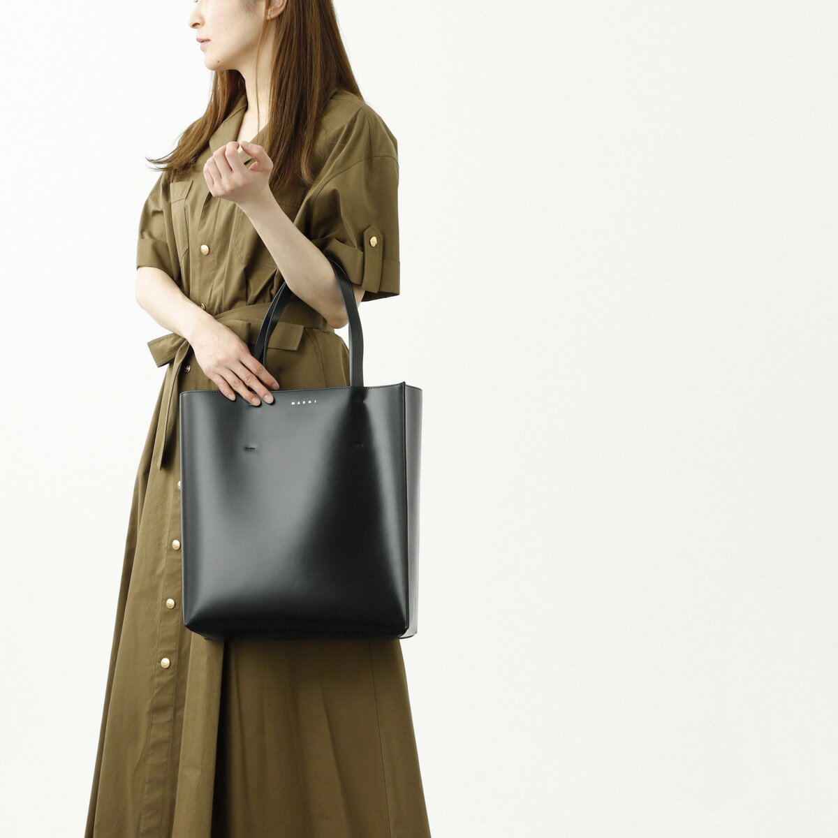 【アウトレット】マルニ MARNI ショッピングバッグ ブラック レディース shmpv02y00 lv639 z2p71 MUSEO BAG LARGE【返品送料無料】のサムネイル