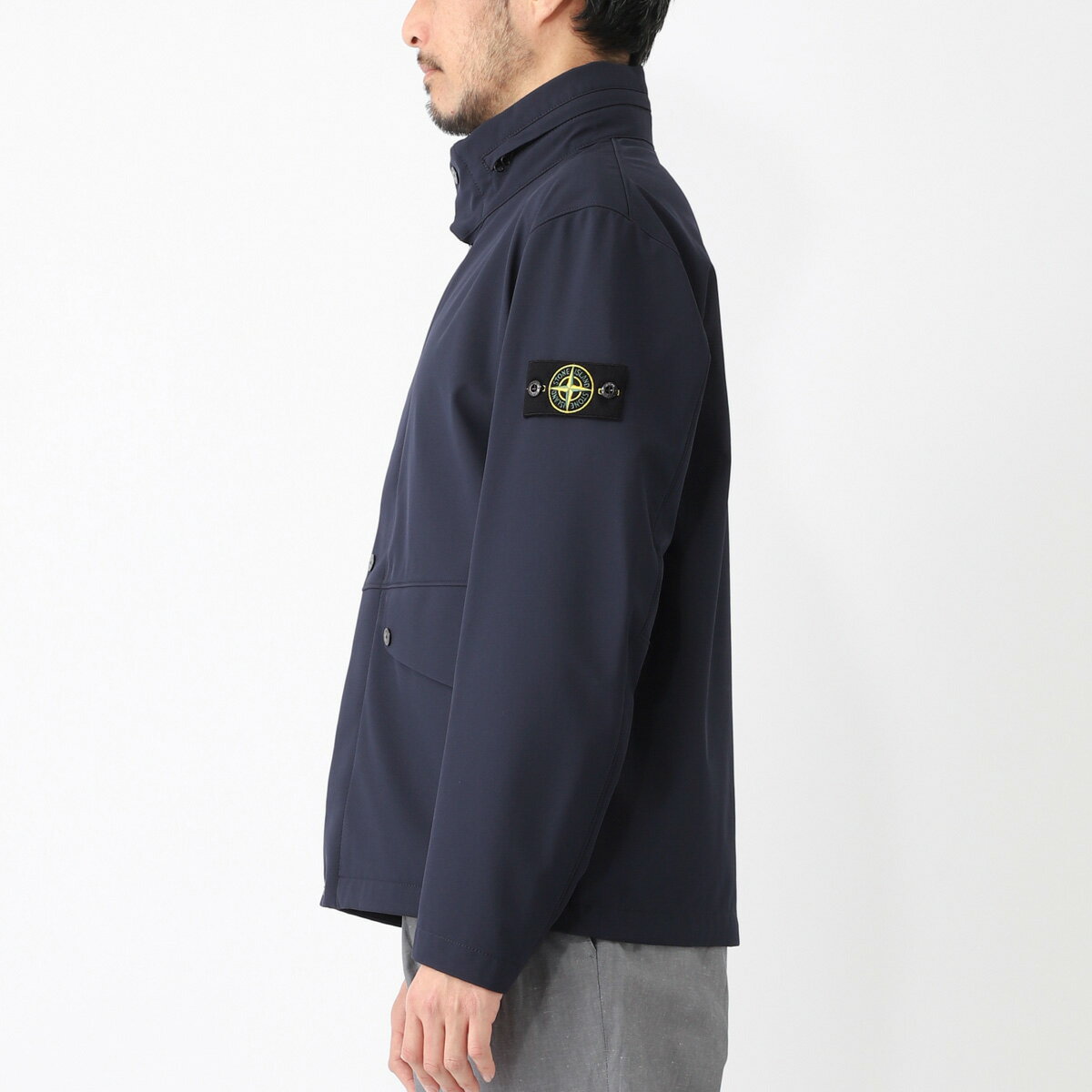 【3/10限定!当選確率1/2!MAX300%POINT BACK!※要エントリー】ストーンアイランド STONE ISLAND フード付きブルゾン メンズ 801540327 v0020 40327 LIGHT SOFT SHELL-R E.DYE TECHNOLOGY IN RECYCLED POLYESTER【返品送料無料】