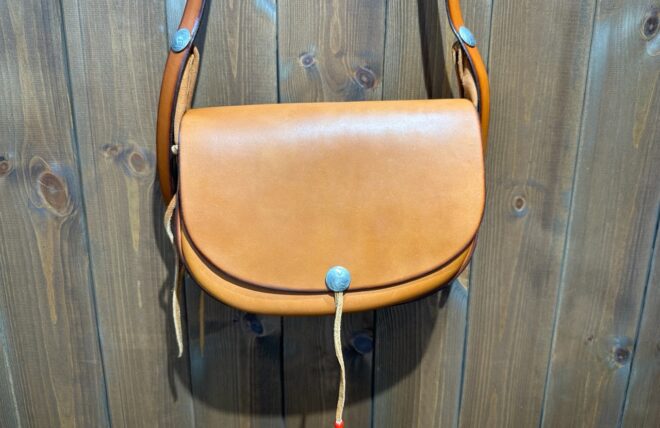 ゴローズ　丸型メディスンバッグ　赤茶‼️お値下げしました 0915005131_5f5f91838b034_55e9c