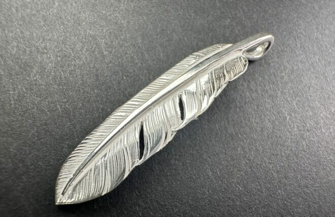 ゴローズ goro's 新品 SVフェザー L (左)