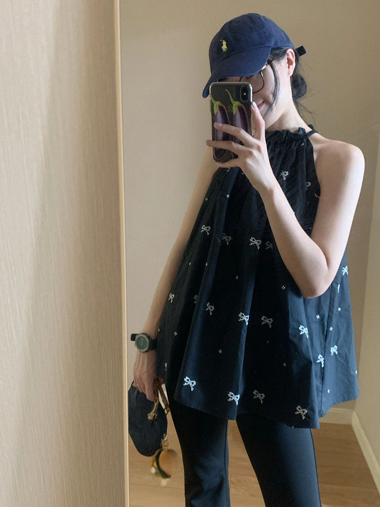 乐天商城 - ホルターネック ブラウス リボン 刺繍 レディース ノースリーブ Aライン フレア トップス 削肩 Y2K 韓国 ファッション 夏服 大人可愛い きれいめ 華奢見え 体型カバー C426