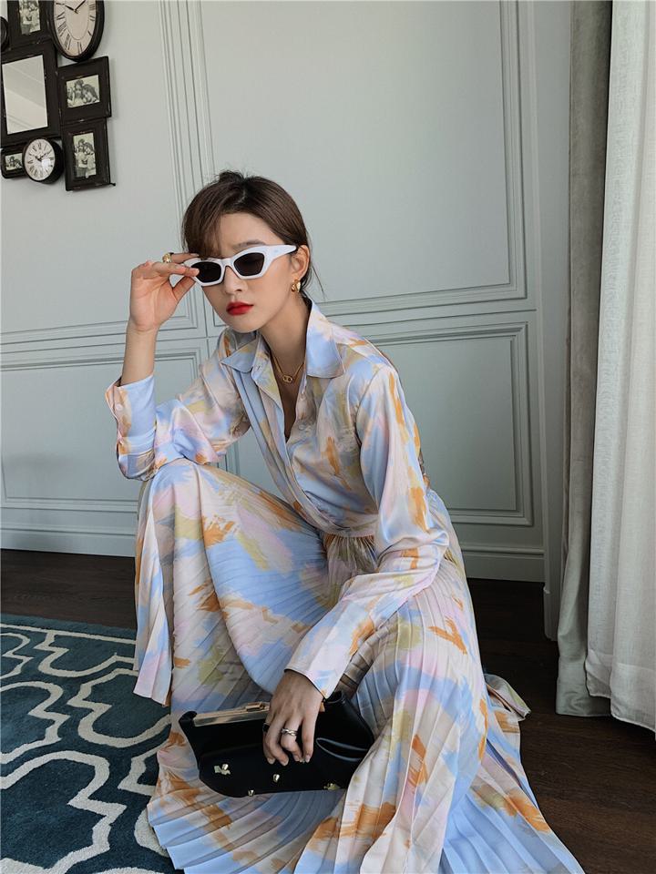 【セットアップ】スマッジプリント プリーツスカート＋長袖シャツ ツーピース ワンピース プリーツフレアスカート シャツ ブラウス a4205