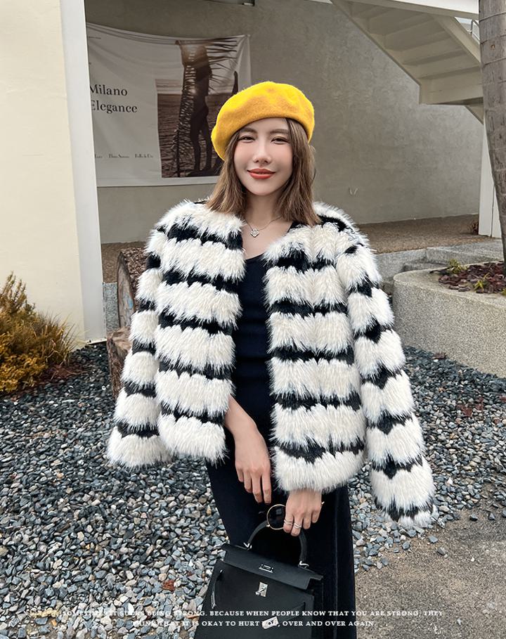縞模様フェイクファーコート ファージャケット ファーコート エコファー ファーコート. ジャケット コート アウター 上品 エレガント オシャレ 高級感 ふわふわ 2カラー C213