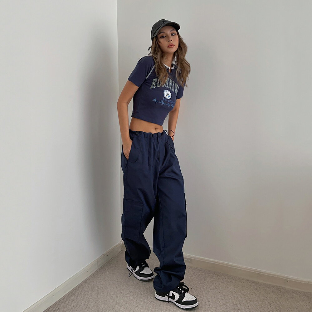 Rakuten - クロップドプリントTシャツ 半袖Tシャツ サマー ミニTシャツ Tシャツ ヘソ出し クロップド トップス カジュアル ストリートファッション レディース アメカジコーデ 10代 20代 30代 40代 50代 a4796