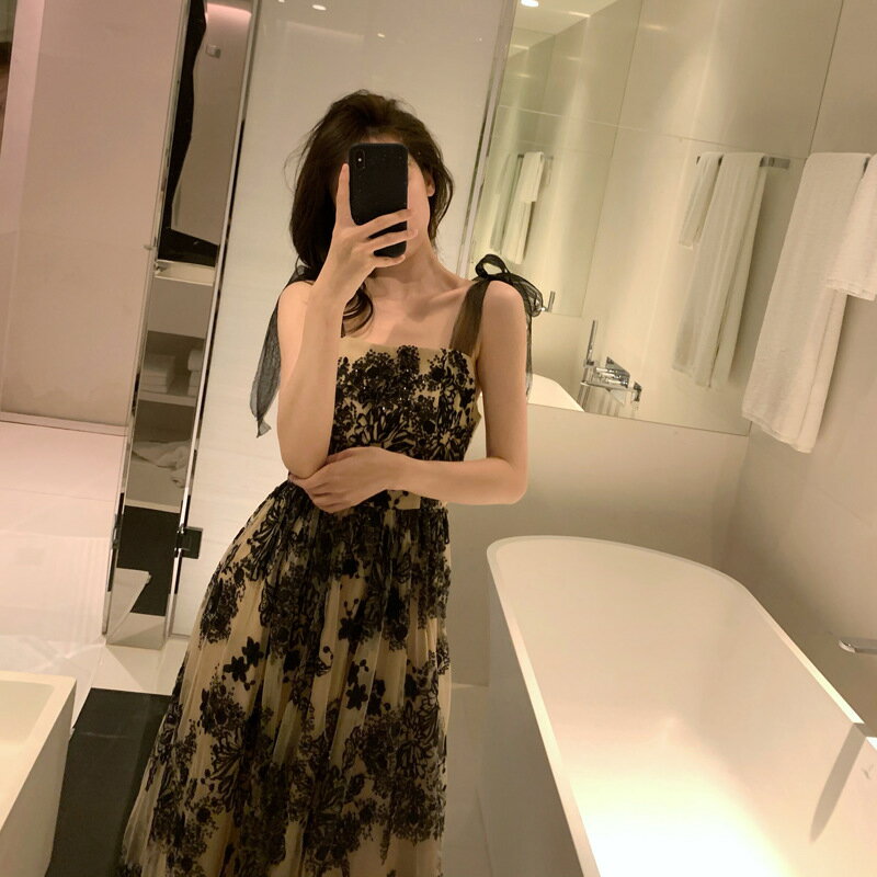 メッシュ刺繍ワンピース Aラインワンピース ワンピース ドレス モノトーン 可愛い 花柄 スクエアネック 夏 ノースリーブ ロング丈 ミモレ丈 オルチャン レース 透け感 シースルー リボン クラシカル エレガント a4206(4.0)