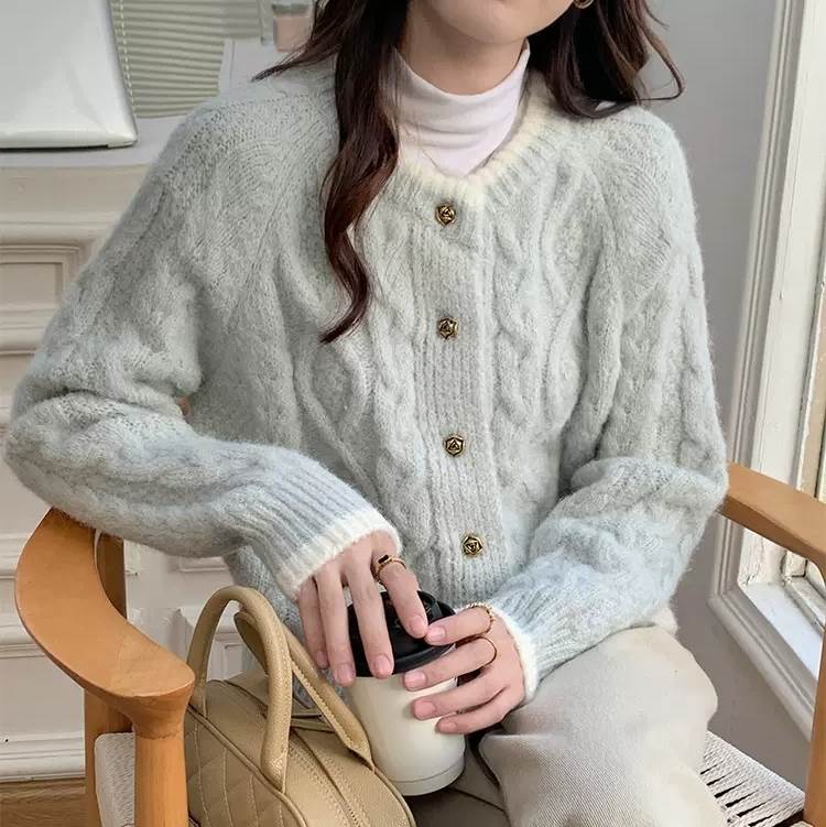 Rakuten - レディース トップス パイピング ニット ケーブルニット カーディガン 大人可愛い かわいい ニットカーディガン カジュアル ガーリー 前開き ルーズフィット 萌袖 おしゃれ シンプル ラウンドネック 長袖 ボタン きれいめ 主役級 上品