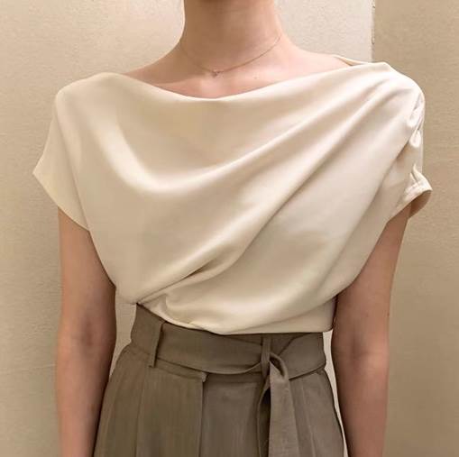 乐天商城 - レディース トップス ドロップショルダー シンプル フェミニン カットソー 大人可愛い 上品 半袖 エレガント 抜け感 きれいめ ドレープ オフショルダー ワンショルダー ガーリー オープンショルダー こなれ感 とろみ感 おしゃれ モダン