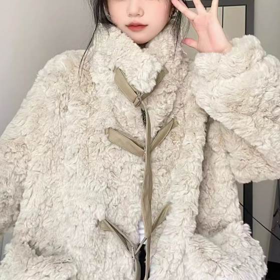 Rakuten - レディース ジャケット 上着 もこもこ ふっくら コート カジュアル ふわふわ アウター かわいい シンプル こなれ感 ウールコート 前開き きれいめ ワイド 厚手 ポケット ウール 萌袖 ラフ 長袖 おしゃれ 大人可愛い ミディアム