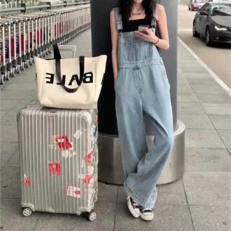 Rakuten - オーバーオール サロペット ワイド サロペット ボトムス 女性用 レディース Gパン お揃い 20代 デニム 休日 着回し 冬 体系カバー 旅行 お出かけ かっこいい オーバーオール デート デニムパンツ ロング お洒落 ズボン ロング丈