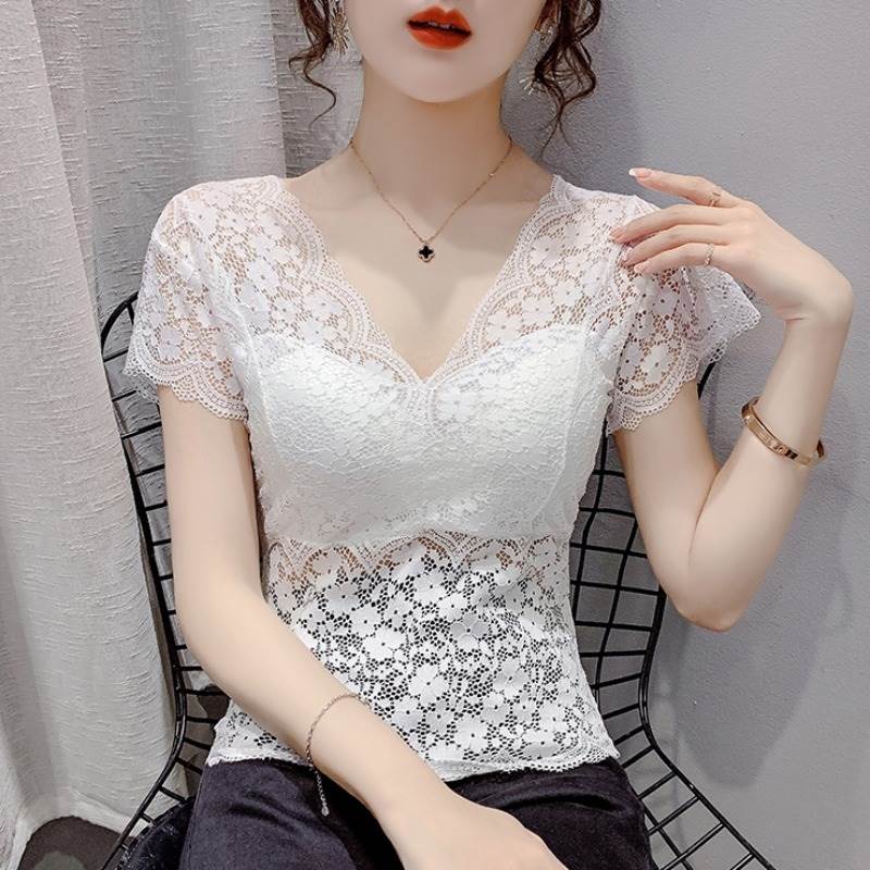 乐天商城 - トップス デート コーデ デート ブラウス 大人可愛い モテ カジュアル トレンド ファッション 流行 インスタ映え 旅行 女子会 かわいい スタイル 上品 存在感 トップス 主役級 おしゃれ きれいめ お出かけ 休日 大人