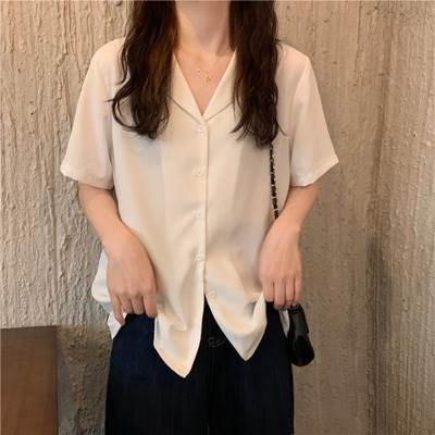 トップス デート 女子会 デート シャツ お洒落 スタイル きれいめ モテ 存在感 ファッション トレンド カジュアル 着回し カットソー 大人 インスタ映え 大人女子 トップス コーデ 流行 大人可愛い かわいい 主役級 シンプル
