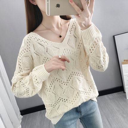 ゆったり着用できるトップス。Vネックで程よい抜け感。色展開 ホワイト ピンク カーキーサイズ S M L XLサイズ(cm)S /着丈 59 /バスト 106M /着丈 60 /バスト 110L /着丈 61 /バスト 114XL /着丈 62 /バスト 118《商品について》※当ショップは海外からのノーブランド商品になります。海外製品のため日本商品に比べ品質が劣る場合がございます。糸のほつれ、多少の汚れやシミ、ファスナーが固い、デザインの若干の違いなどは不良品には該当しませんのでご了承ください。お手持ちの携帯やPCの画面設定の影響により、実物と色味が異なって見える場合がございます。※当ショップはお客様より注文を確認した上でメーカーに発注しておりますので返品、交換は出来かねます。ご了承下さいませ。《発送について》お取り寄せ商品のため、ご入金確認後、お届けまでに「10-24日程度」のお時間がかかります。通常よりもお時間がかかってしまう場合もございます。欠品や商品の不具合などにより、商品をお届けすることができず、ご注文をキャンセルさせていただく場合もございますのでご了承ください。※当ショップの商品はお取り寄せ商品につき、入金確認後メーカーへ発注させて頂きます。※メーカーにて在庫切れの場合は、速やかに返金させて頂きます。《返品についての特約に関する事項》ご注文確定後、発注後のキャンセルやサイズなどの内容変更は承っておりません。注文時によくご確認ください商品に欠陥がある場合を除き、基本的には返品や交換には応じません。最後までご覧くださり、ありがとうございました。OW11714 《商品について》 ※当ショップは海外からのノーブランド商品になります。 海外製品のため日本商品に比べ品質が劣る場合がございます。 糸のほつれ、多少の汚れやシミ、ファスナーが固い、デザインの若干の違いなどは不良品には該当しませんのでご了承ください。 お手持ちの携帯やPCの画面設定の影響により、実物と色味が異なって見える場合がございます。 ※当ショップはお客様より注文を確認した上でメーカーに発注しておりますので返品、交換は出来かねます。ご了承下さいませ。 《発送について》 お取り寄せ商品のため、ご入金確認後、お届けまでに「10-24日程度」のお時間がかかります。 通常よりもお時間がかかってしまう場合もございます。 欠品や商品の不具合などにより、商品をお届けすることができず、ご注文をキャンセルさせていただく場合もございますのでご了承ください。 ※当ショップの商品はお取り寄せ商品につき、入金確認後メーカーへ発注させて頂きます。 ※メーカーにて在庫切れの場合は、速やかに返金させて頂きます。 《返品についての特約に関する事項》 ご注文確定後、発注後のキャンセルやサイズなどの内容変更は承っておりません。 注文時によくご確認ください 商品に欠陥がある場合を除き、基本的には返品や交換には応じません。 最後までご覧くださり、ありがとうございました。 トップス デート シャツ ブラウス カットソー かわいい 大人可愛い きれいめ シンプル カジュアル 大人 上品 おしゃれ お洒落 大人女子 主役級 存在感 お出かけ 女子会 休日 旅行 着回し ファッション コーデ スタイル モテ トレンド 流行 インスタ映え ow11714
