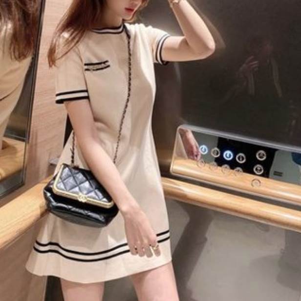 ワンピース デート 女子会 デート きれいめ スタイル おしゃれ カジュアル トレンド 大人可愛い 流行 上品 シンプル 旅行 大人 インス..