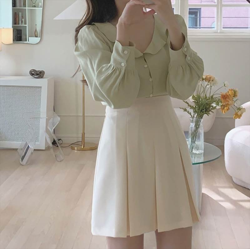 トップス スカート コーデ スカート デート きれいめ モテ カジュアル トレンド ファッション 流行 インスタ映え 旅行 女子会 大人可愛い スタイル 上品 存在感 トップス 主役級 おしゃれ シンプル お出かけ 休日 大人