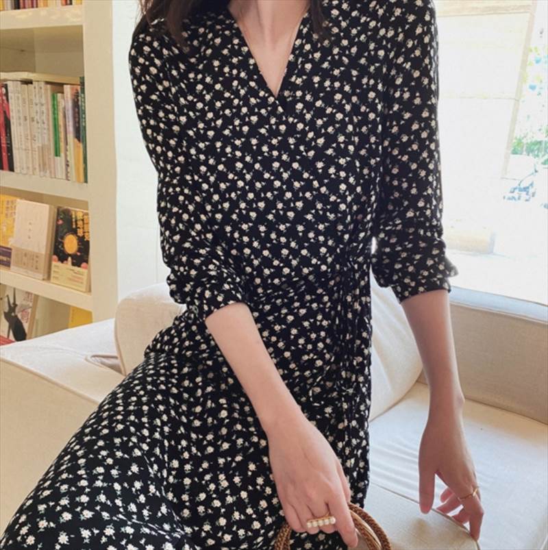 Rakuten - ワンピース デート 女子会 デート きれいめ スタイル おしゃれ カジュアル トレンド 大人可愛い 流行 上品 シンプル 旅行 大人 インスタ映え 存在感 かわいい ワンピース 着回し モテ お洒落 休日 コーデ ファッション